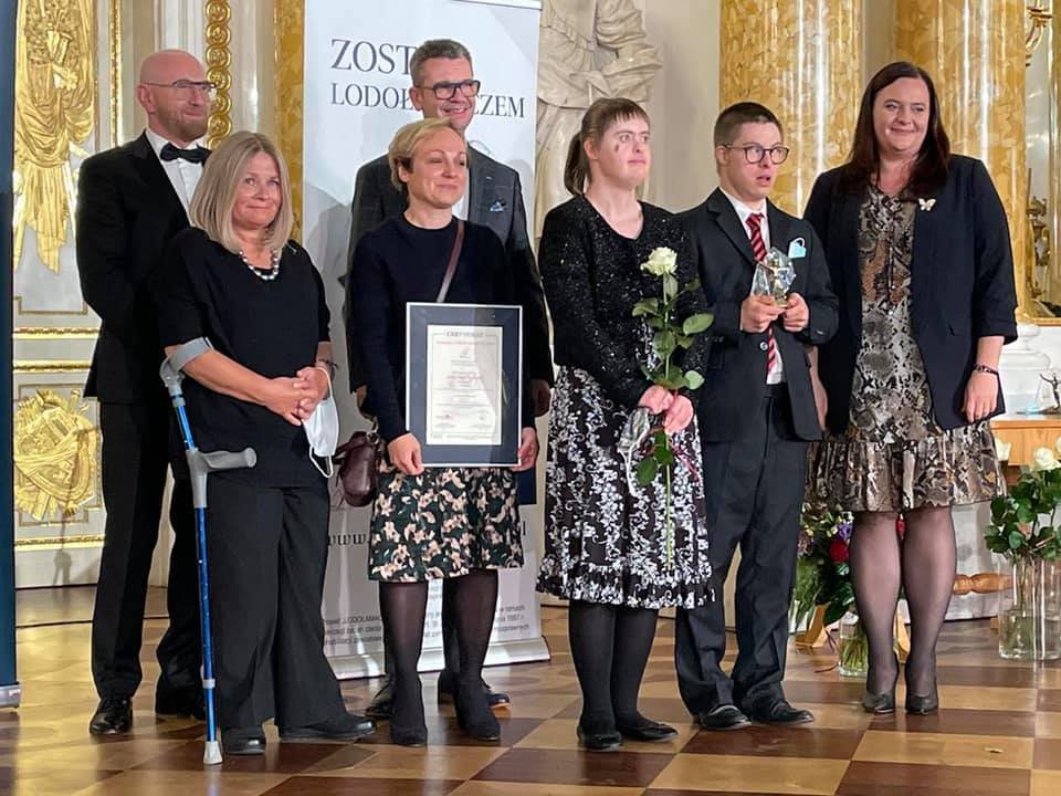 244721177_911333379502398_7232590664247712482_n