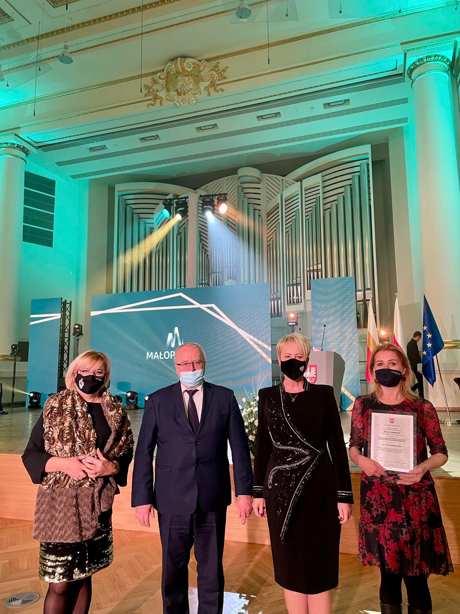 260525436_949753422327060_7279887595288465501_n