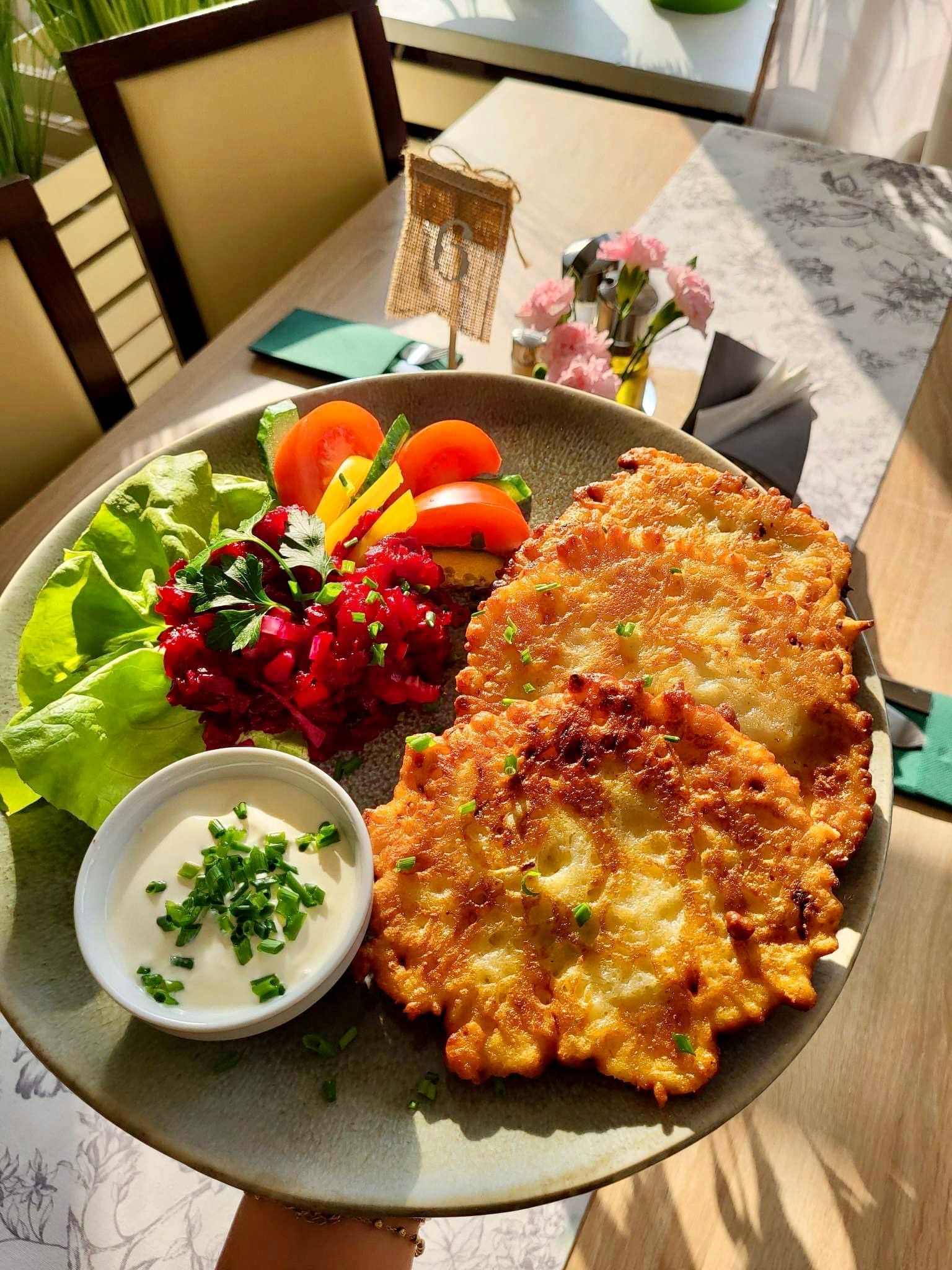 351104672_1864981143886709_2795979222269348588_n