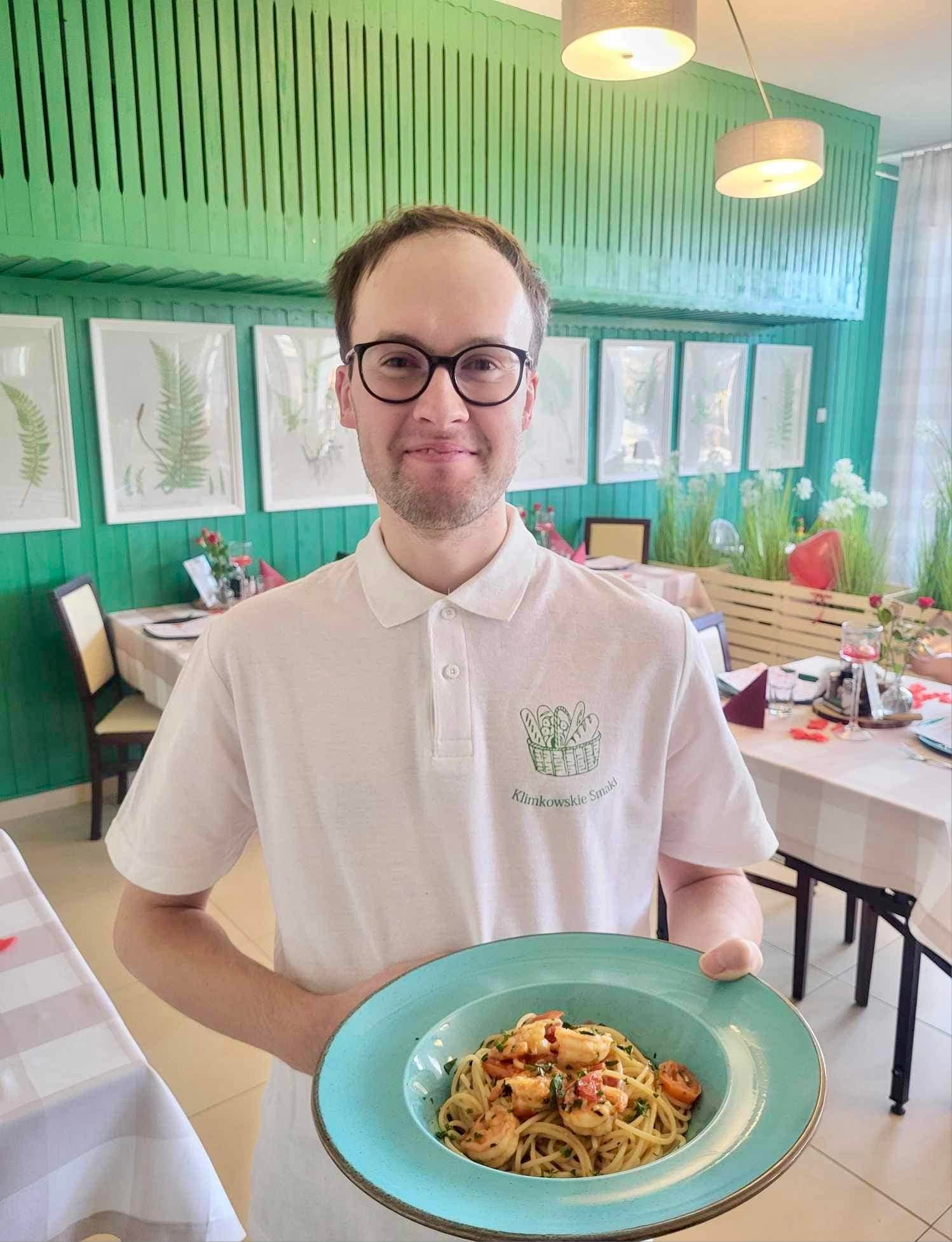 424983433_883408220459356_1691513666935697919_n