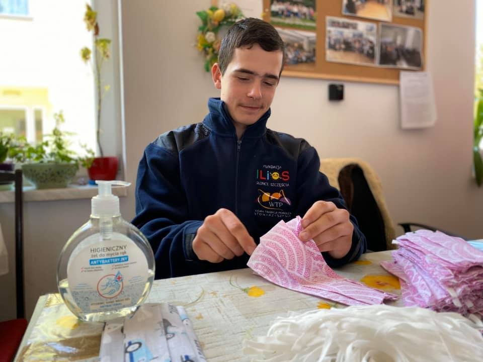 94317336_570370080265398_4660088049290444800_n